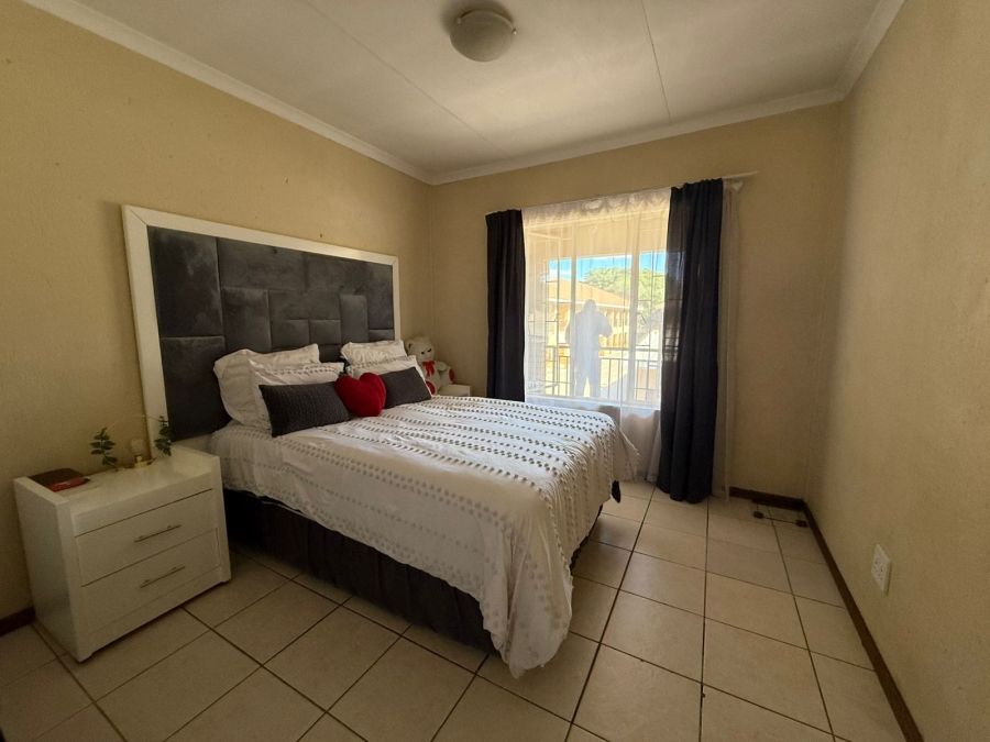 2 Bedroom Property for Sale in Rustenburg Central North West